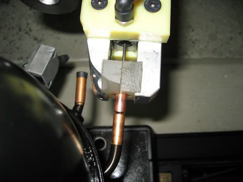 3D-bildgeführte Robotermontage von Kompressoren